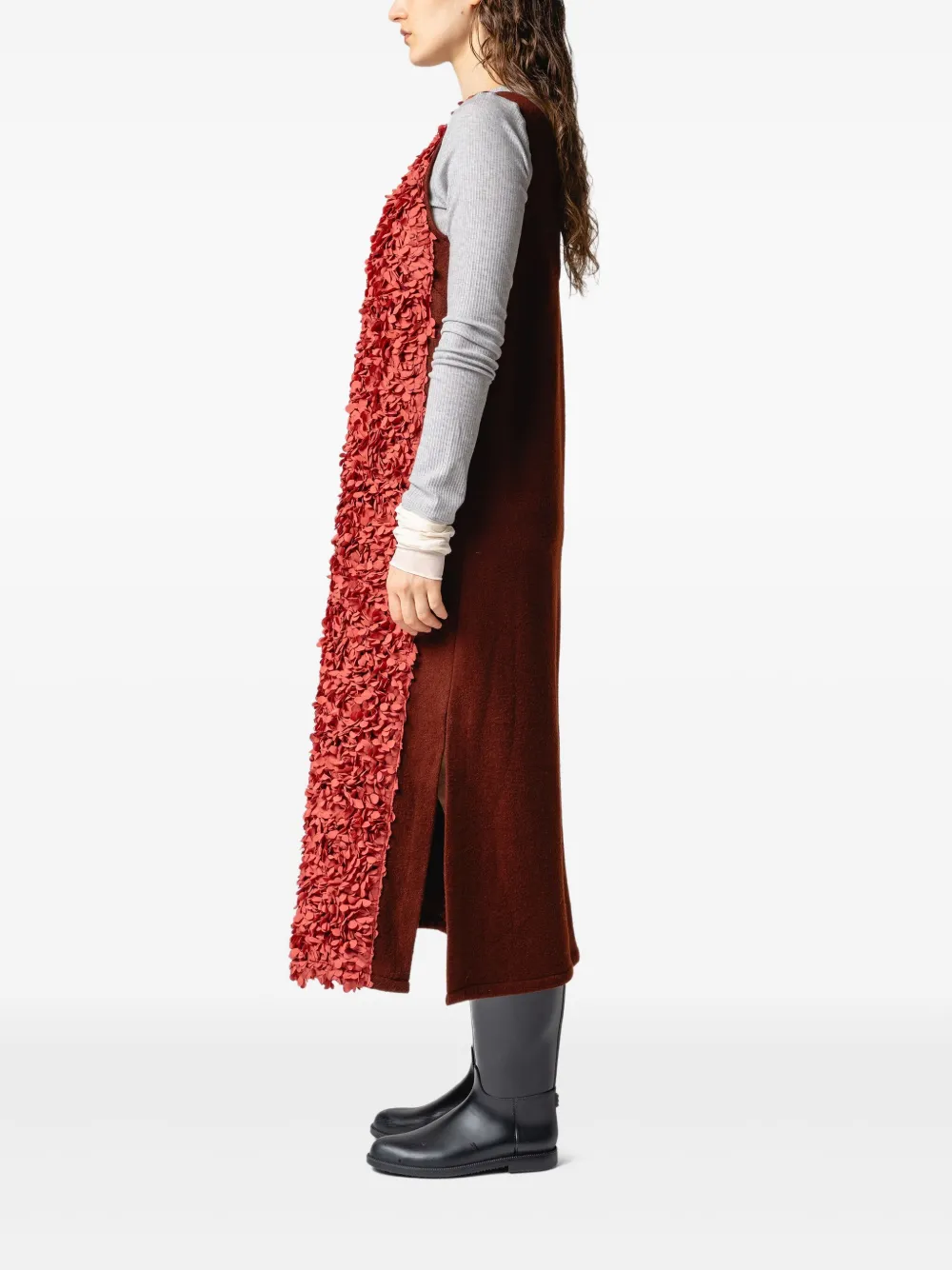 Muller Of Yoshiokubo Jurk met V-hals en textuur Rood