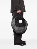 Yoshiokubo mesh drawstring shoulder bag - Black