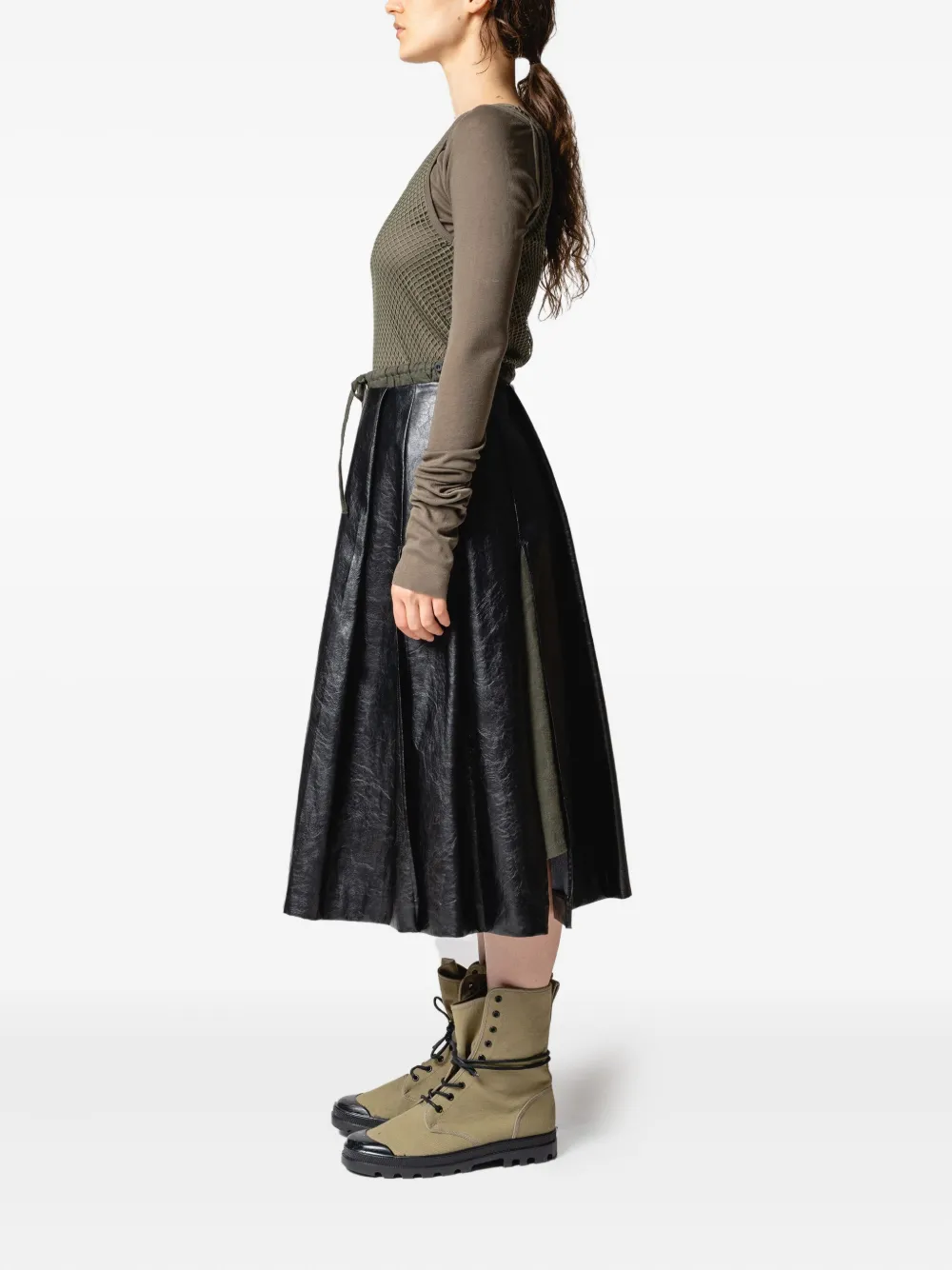 Muller Of Yoshiokubo Pleated Midi Skirt In Black