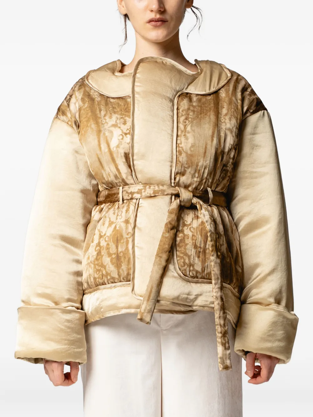 Muller Of Yoshiokubo Jack met gestrikte taille en vlakken Beige