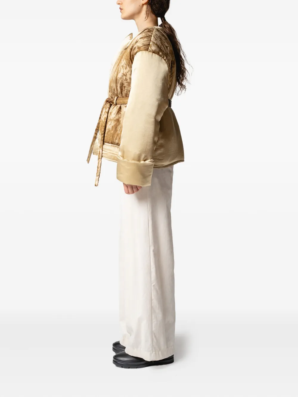 Muller Of Yoshiokubo Jack met gestrikte taille en vlakken Beige