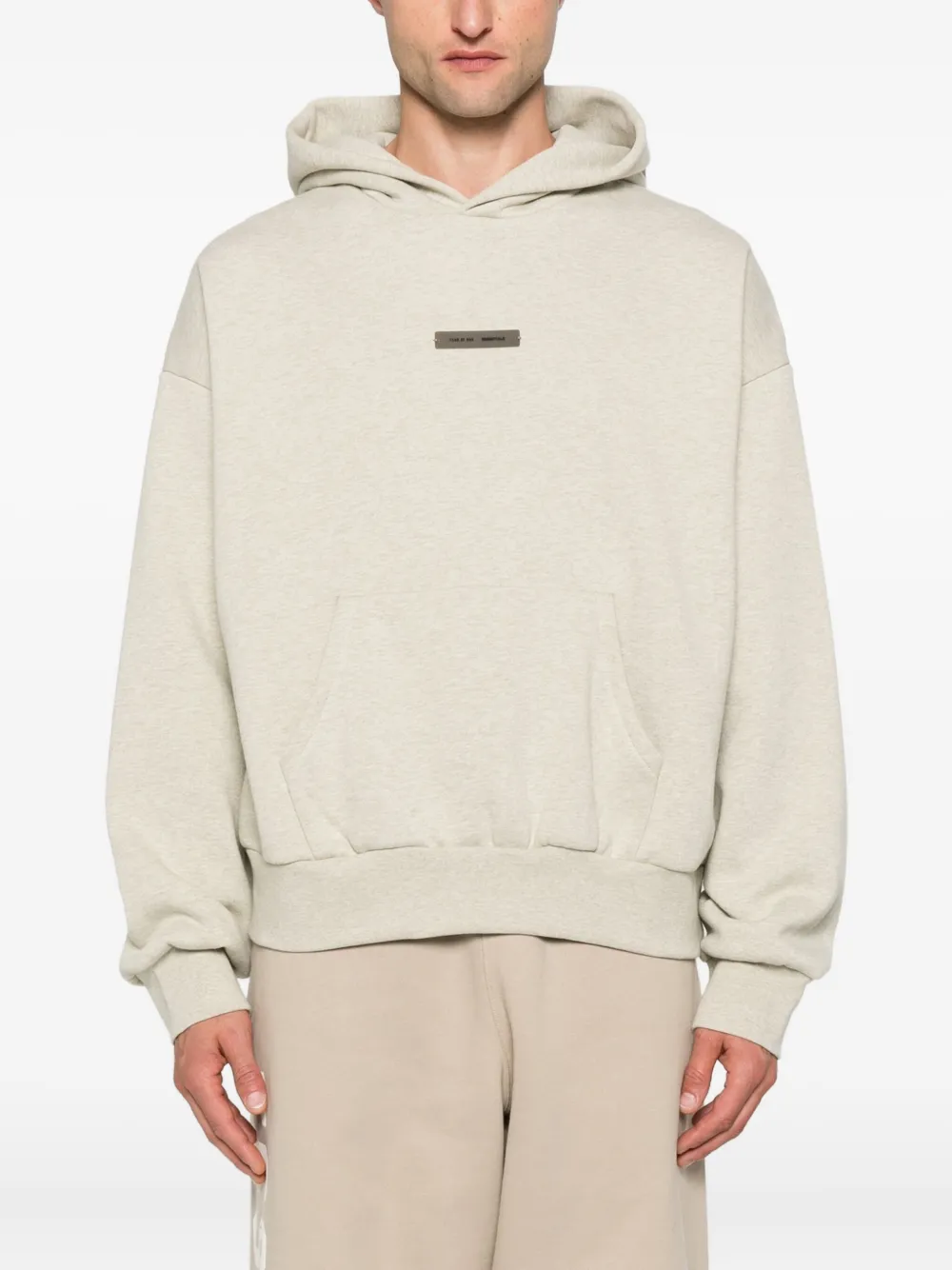 FEAR OF GOD ESSENTIALS Hoodie met logoplakkaat Beige