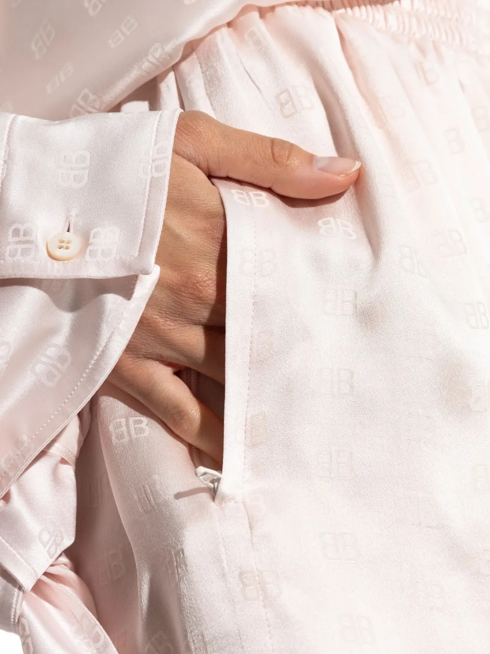 Balenciaga Shorts met monogram Roze