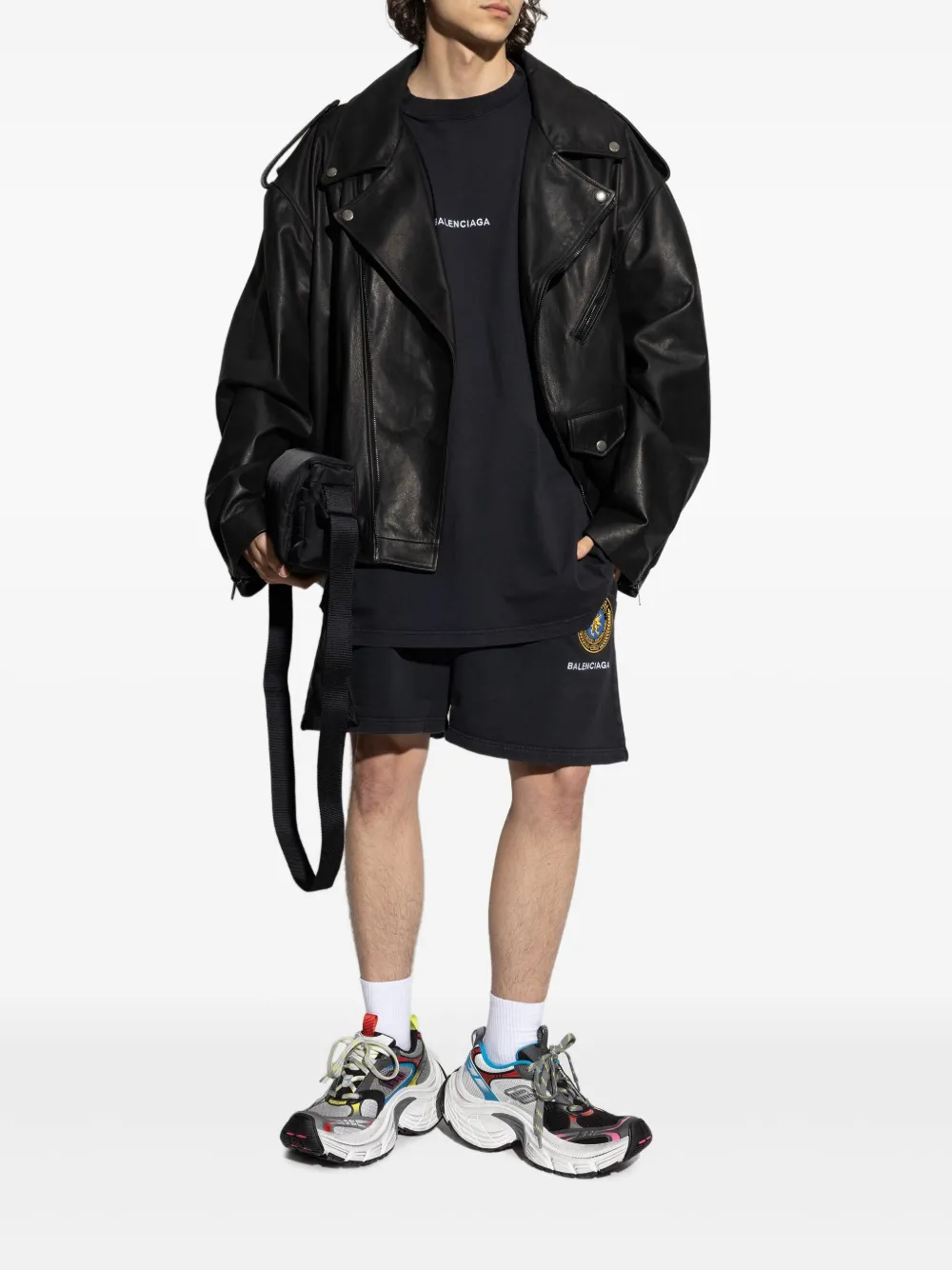 Balenciaga Uniform Merch T-shirt met geborduurd logo Zwart