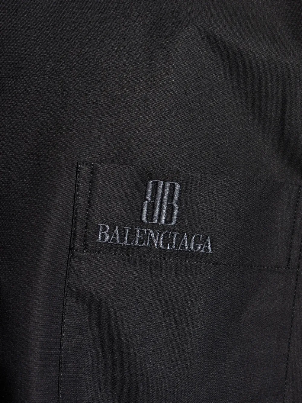 Balenciaga logo-embroidered shirt Zwart
