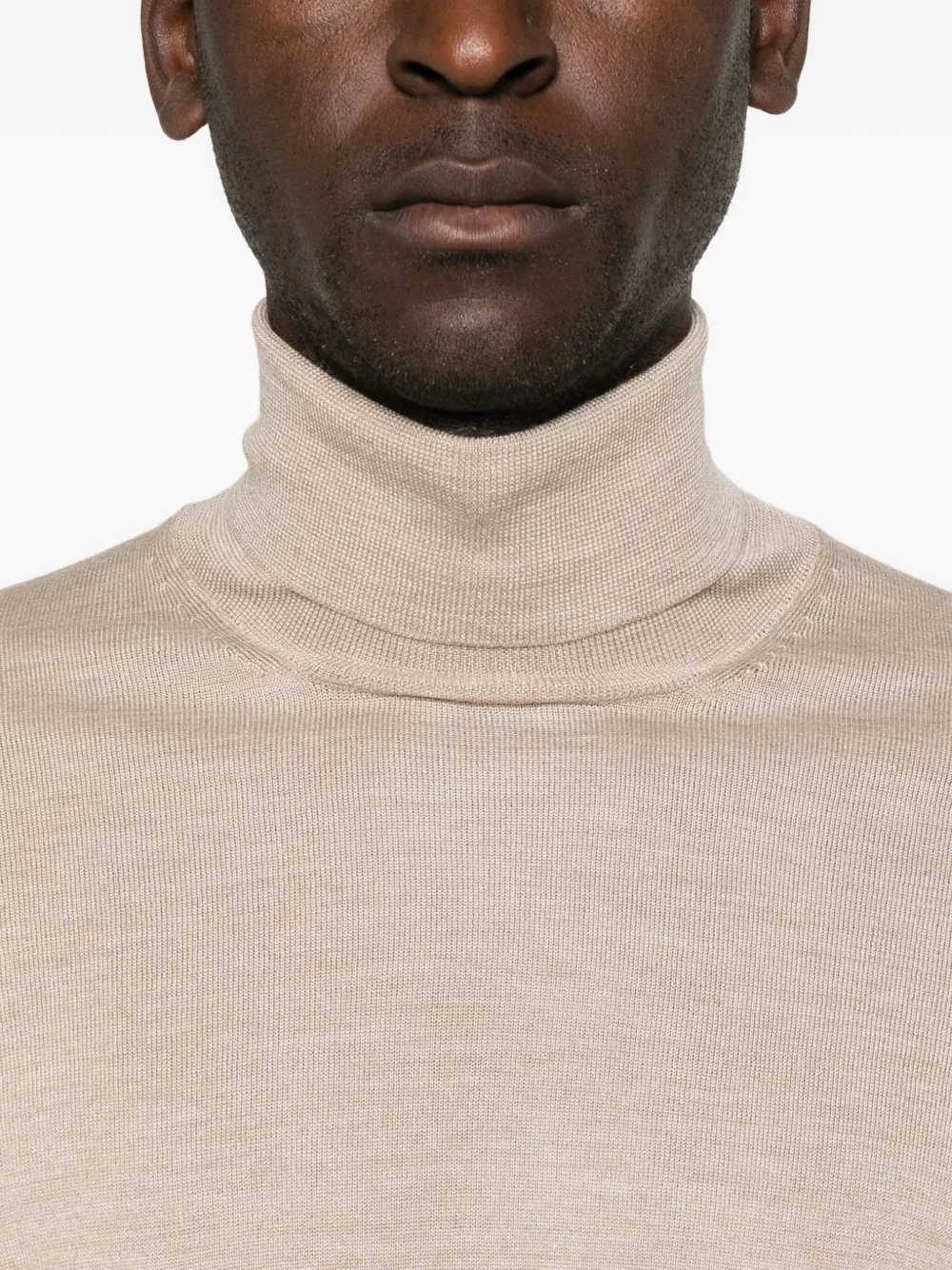 Giuuno Roll-neck Sweater In Brown