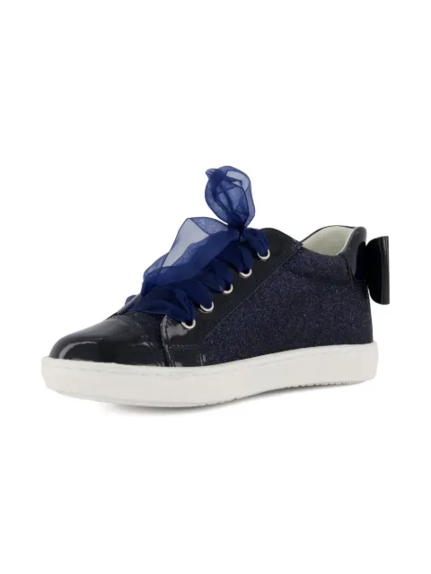 ANDANINES tenis con detalle de moño y glitter