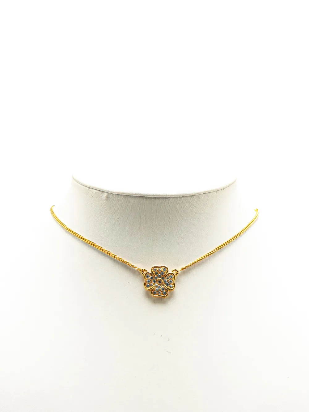 Pre-owned Chanel 1970-1980 Gold Plated Rhinestones Clover Pendant Necklace Costume Necklace