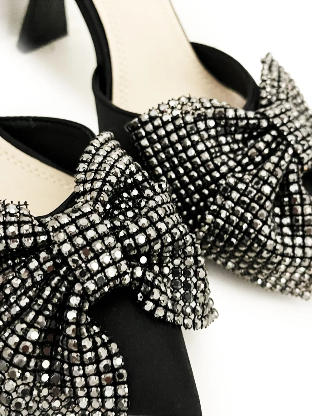 TWENTY FOURHAITCH bow-embellished slingback pumps Black