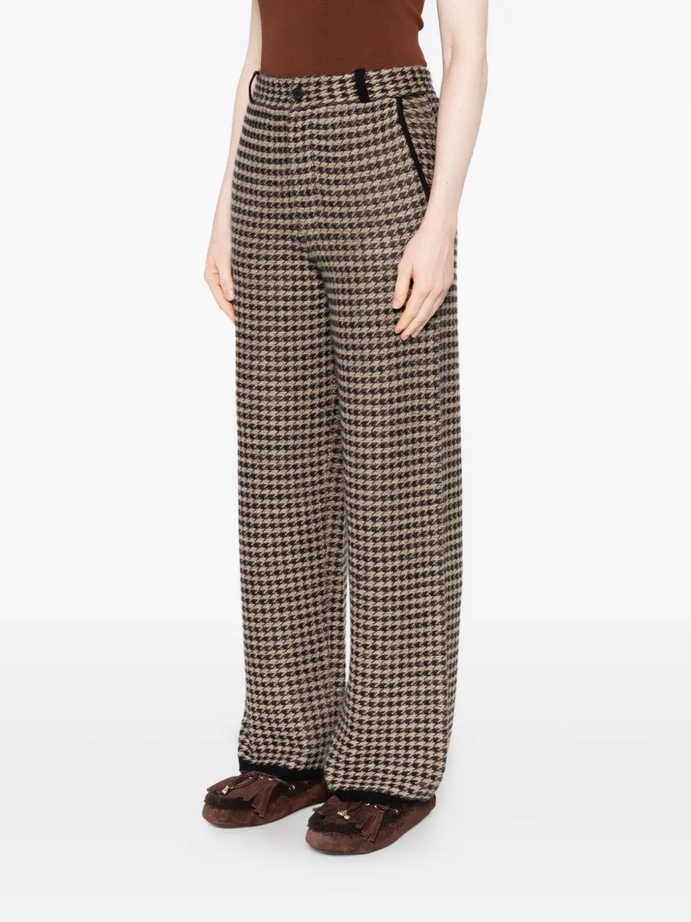 Guest In Residence Houndstooth Knit Trousers In Black