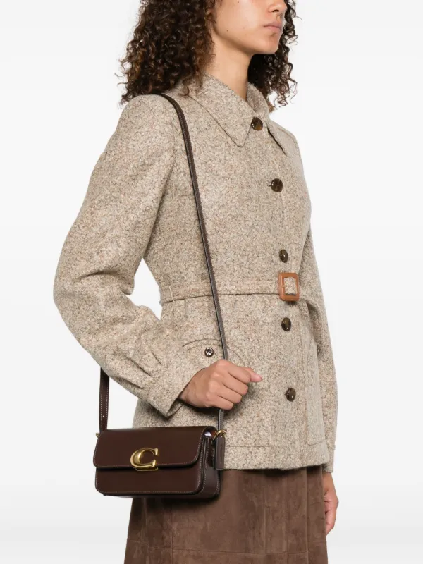 【関税込】COACH Zoe ショルダーバッグ Coach Zoe Cクラスプ ショルダーバッグ | ブラウン | FARFETCH JP