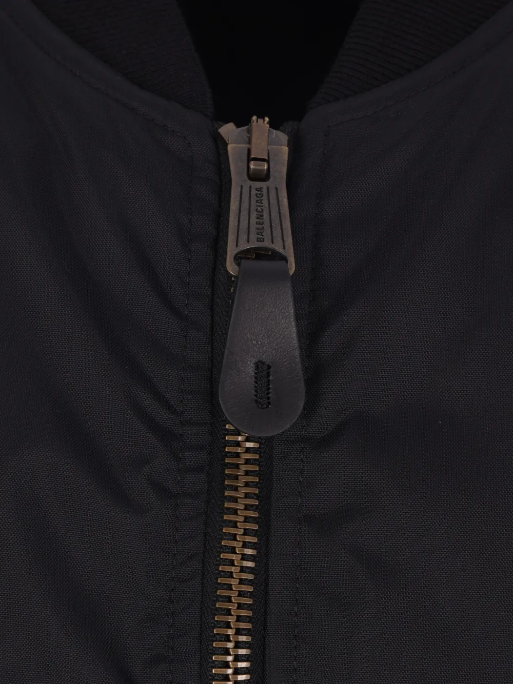Balenciaga Gewatteerd bomberjack Zwart