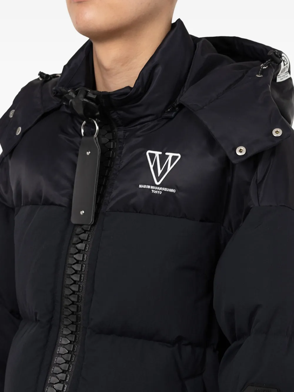 Maison MIHARA YASUHIRO Donsjack met capuchon Zwart