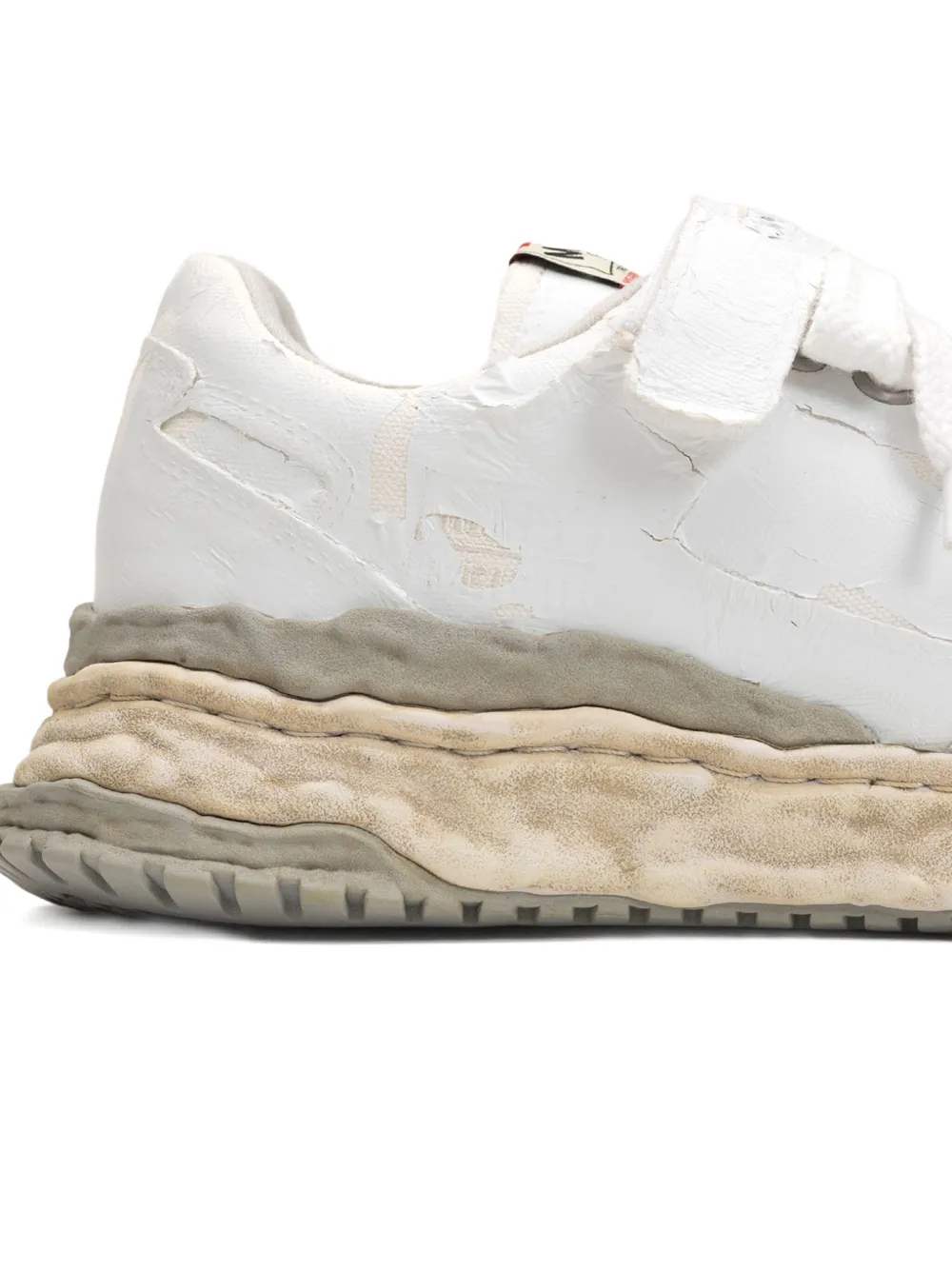 Maison MIHARA YASUHIRO Keith sneakers met veters en gescheurde film Wit