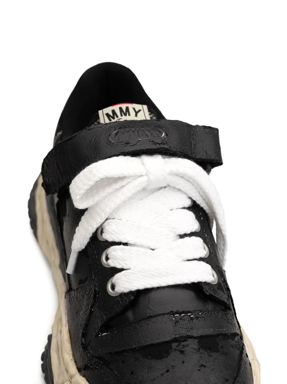 Maison MIHARA YASUHIRO Keith low-top sneakers met gescheurde film Zwart