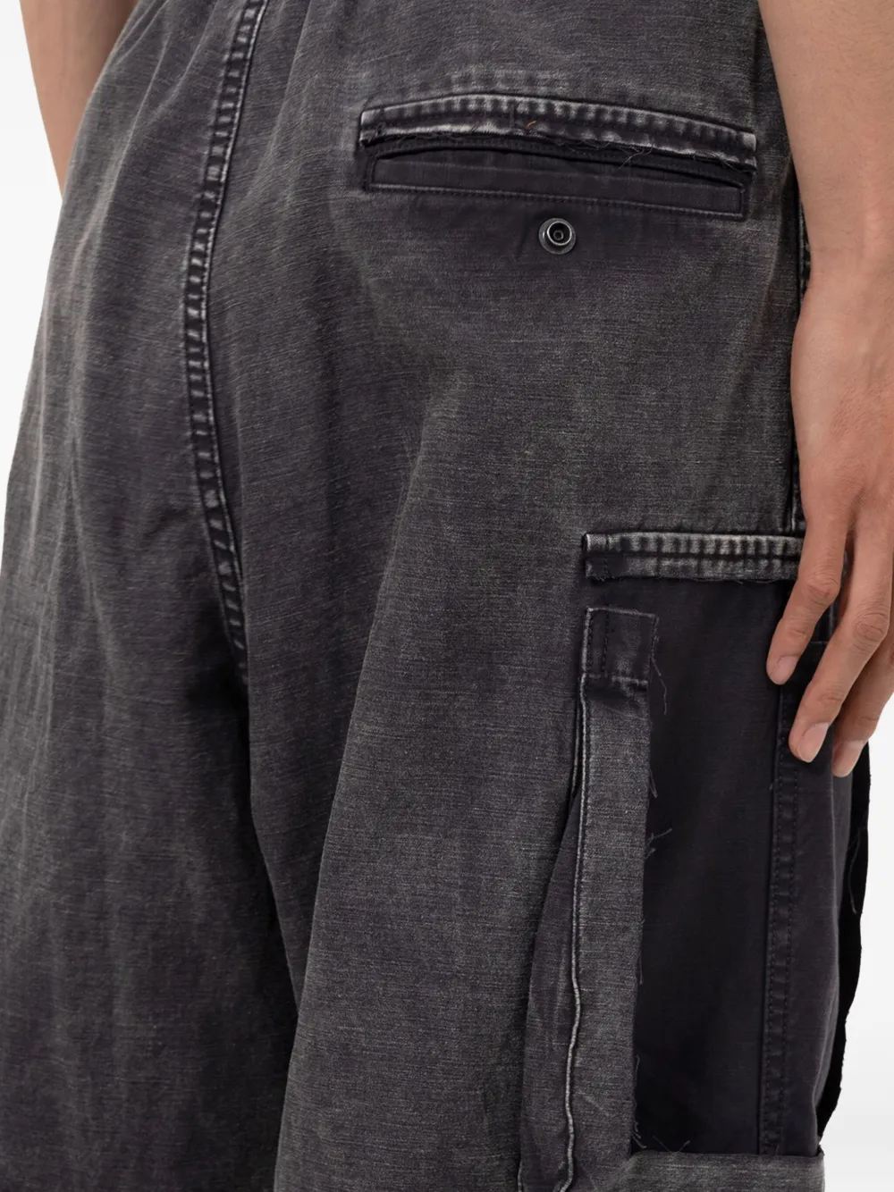 Maison MIHARA YASUHIRO Broek met trekkoord en vlakken Zwart