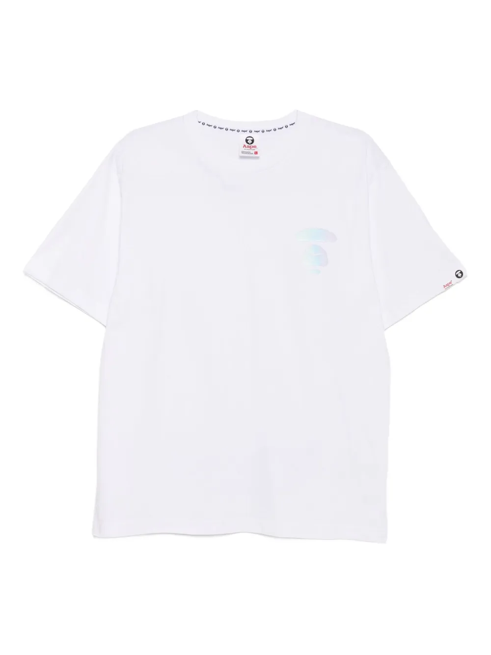 short-sleeved T-shirt