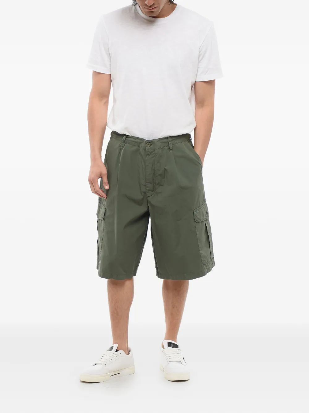 Giorgio Armani pleated cargo shorts | Cargo Shorts | Image 2