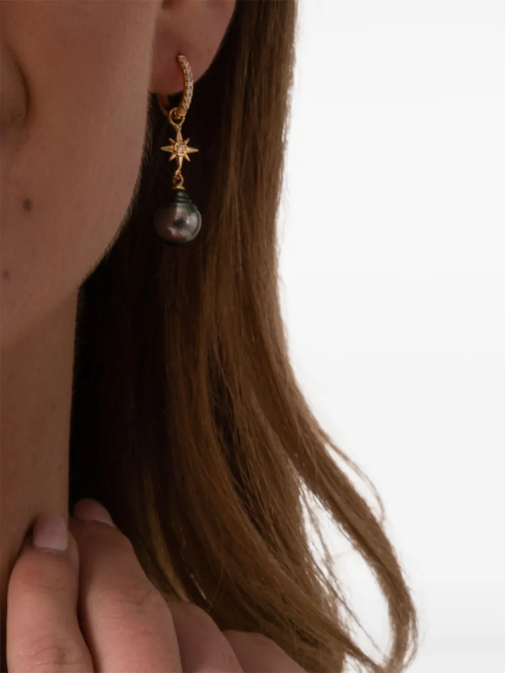 DOWER AND HALL 9kt yellow gold North Star diamond hoop earrings | Image 2