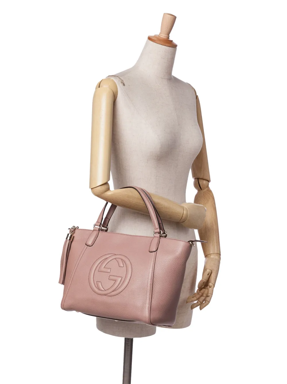 Pre-owned Gucci 2016-2024 Small Pebbled Leather Soho Cellarius Satchel In Pink