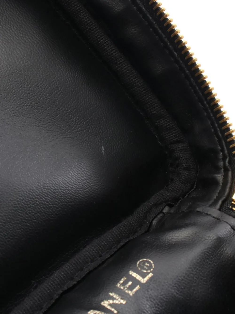 CHANEL Pre-Owned 2004-2005 CC Caviar Case vanity bag | Pre-Owned | Image 2