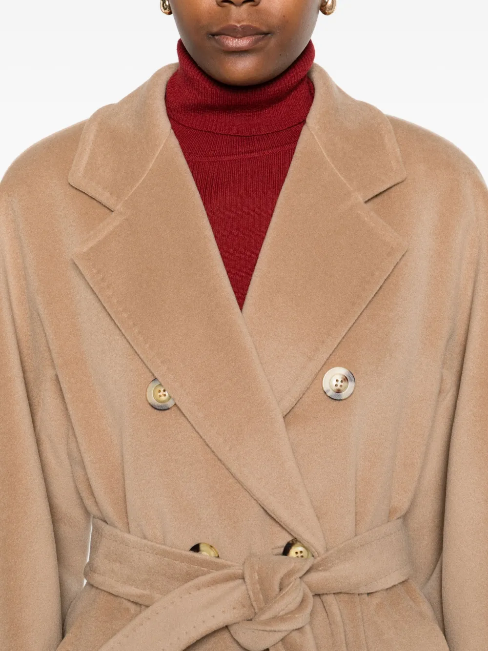 Max Mara Madame wollen jas met dubbele rij knopen Beige
