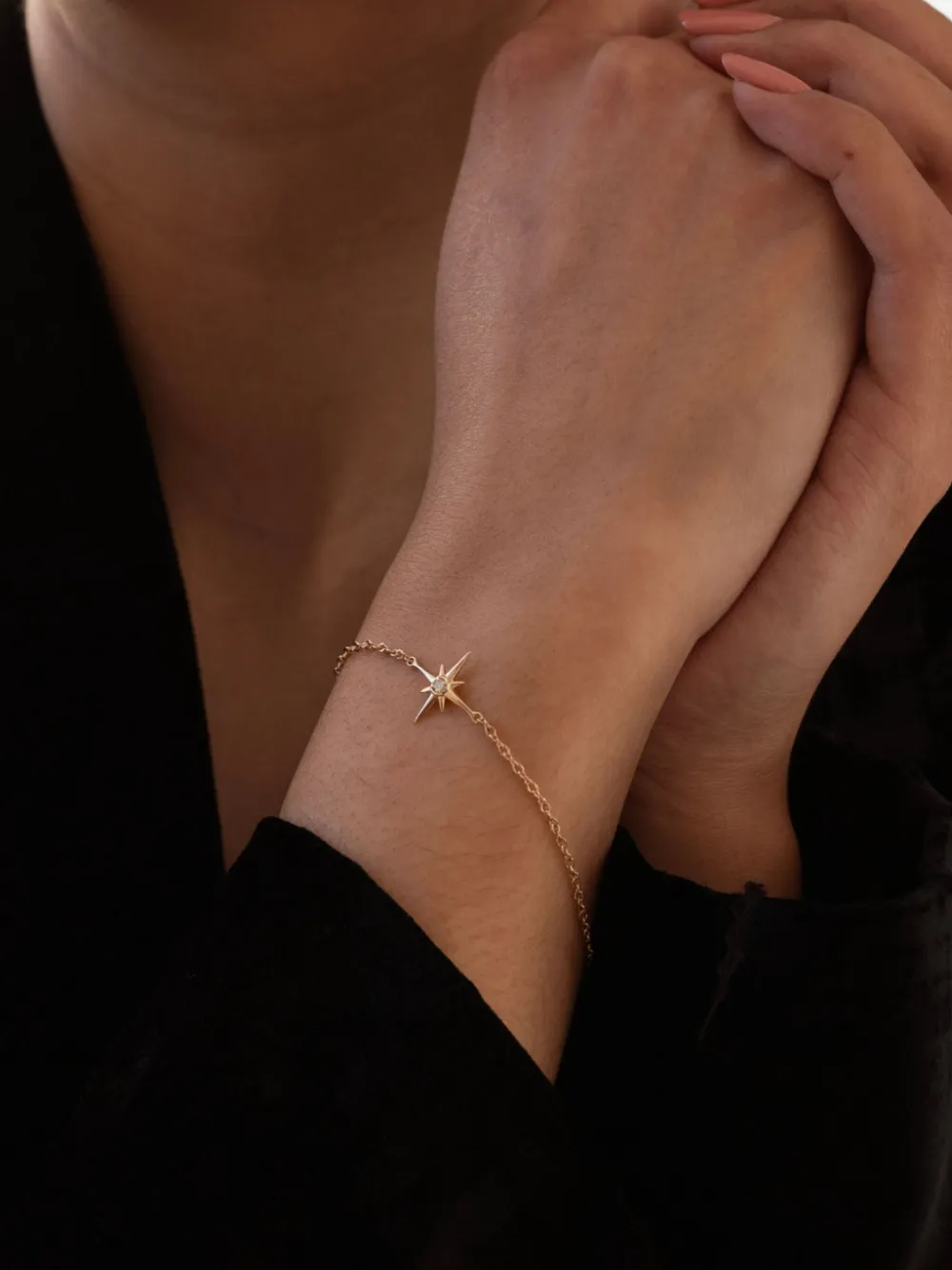 DOWER AND HALL 14kt yellow gold Single North Star diamond bracelet | Image 2