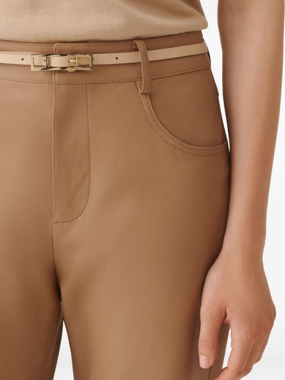 Fabiana Filippi Leren riem met rechthoekige gesp Beige