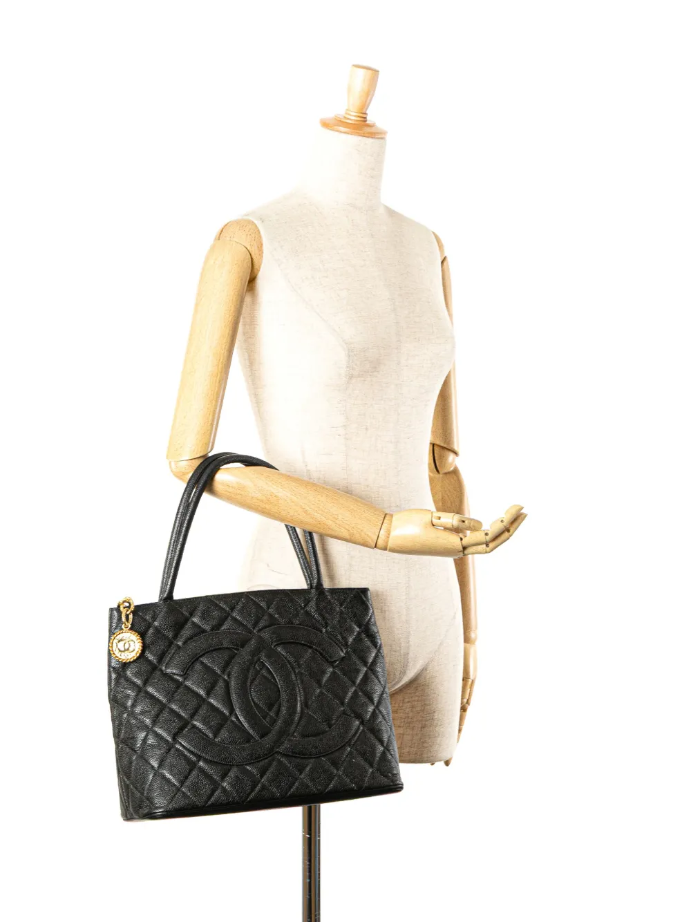 CHANEL Pre-Owned 2002-2003 Caviar Medallion tote bag | Pre-Owned | Image 2