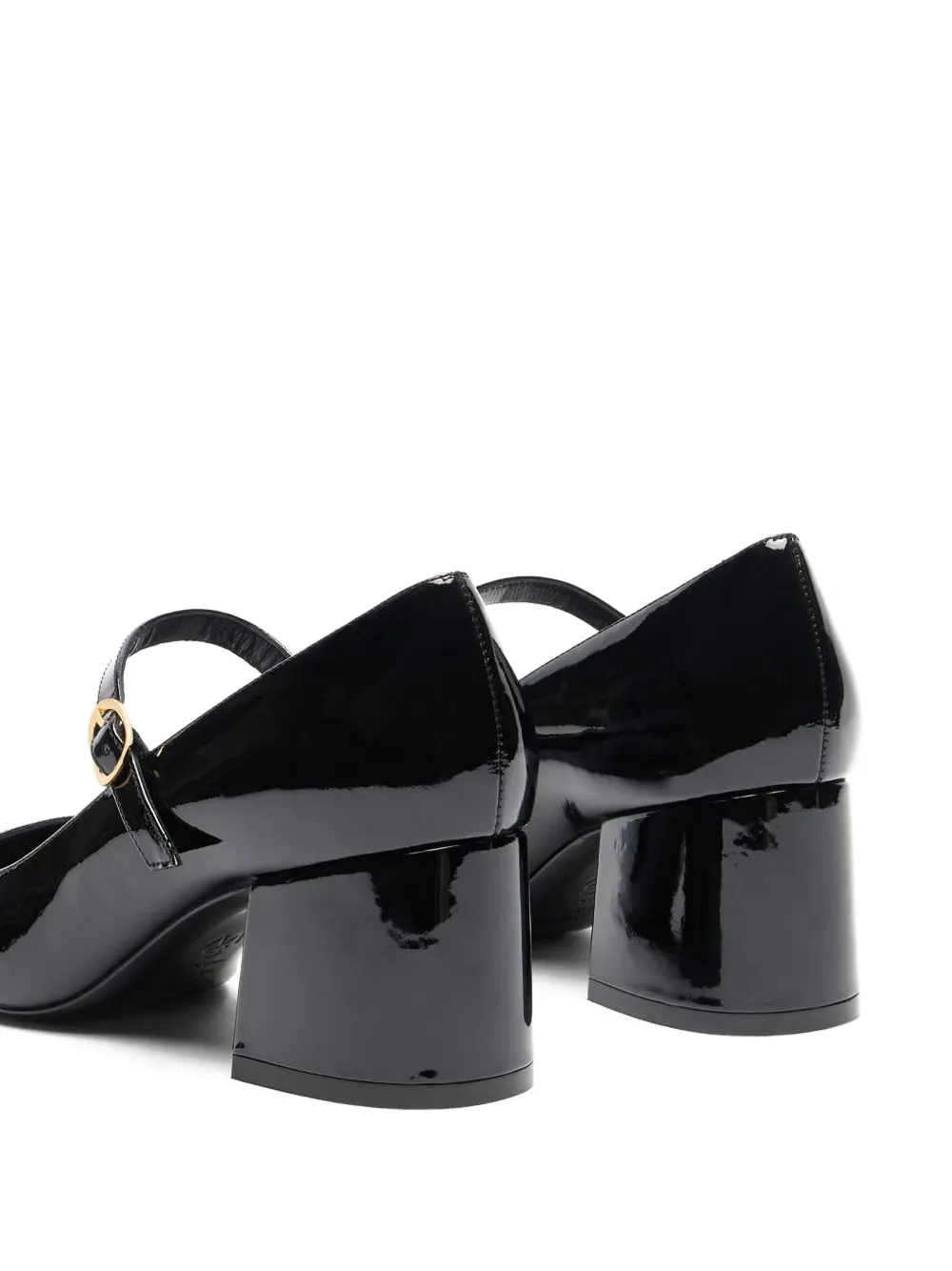 Stuart Weitzman patent leather buckle pumps Zwart