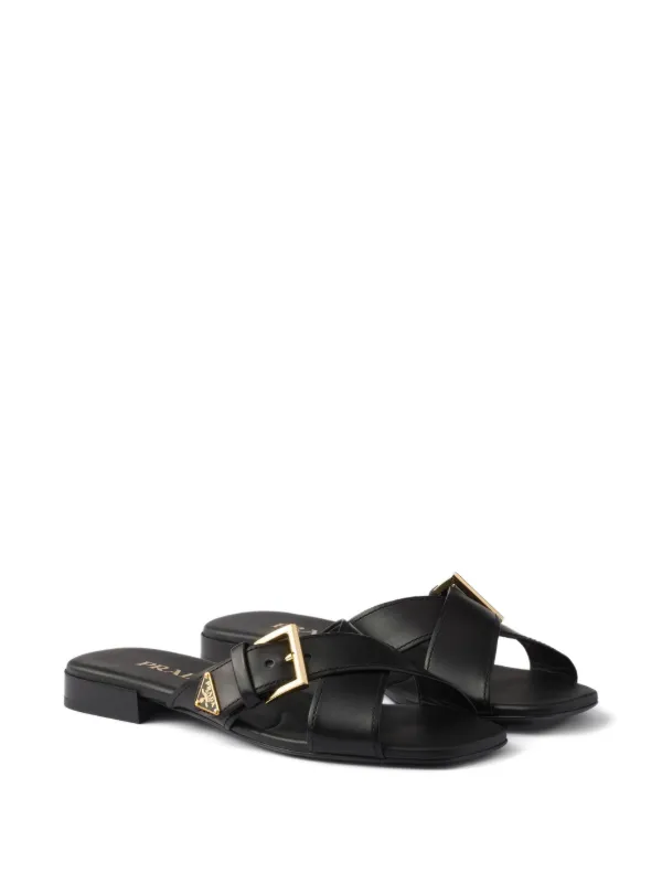 PRADA ブラック フラットシューズ ゴールドチェーン　サイズ381/2 Prada criss-cross Buckle Sandals | Black | FARFETCH