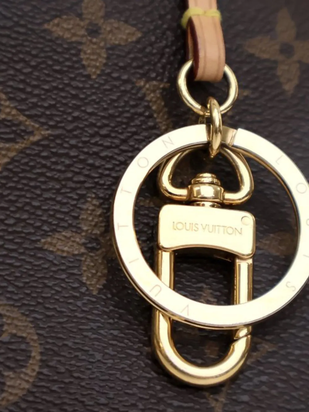 Louis Vuitton Pre-Owned 2010-2024 Monogram Artsy MM hobo bag | Pre-Owned | Image 2