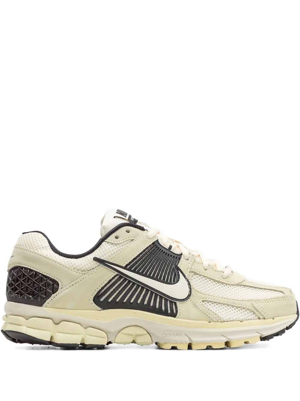 Nike Zoom Vomero 5 trainers Neutrals