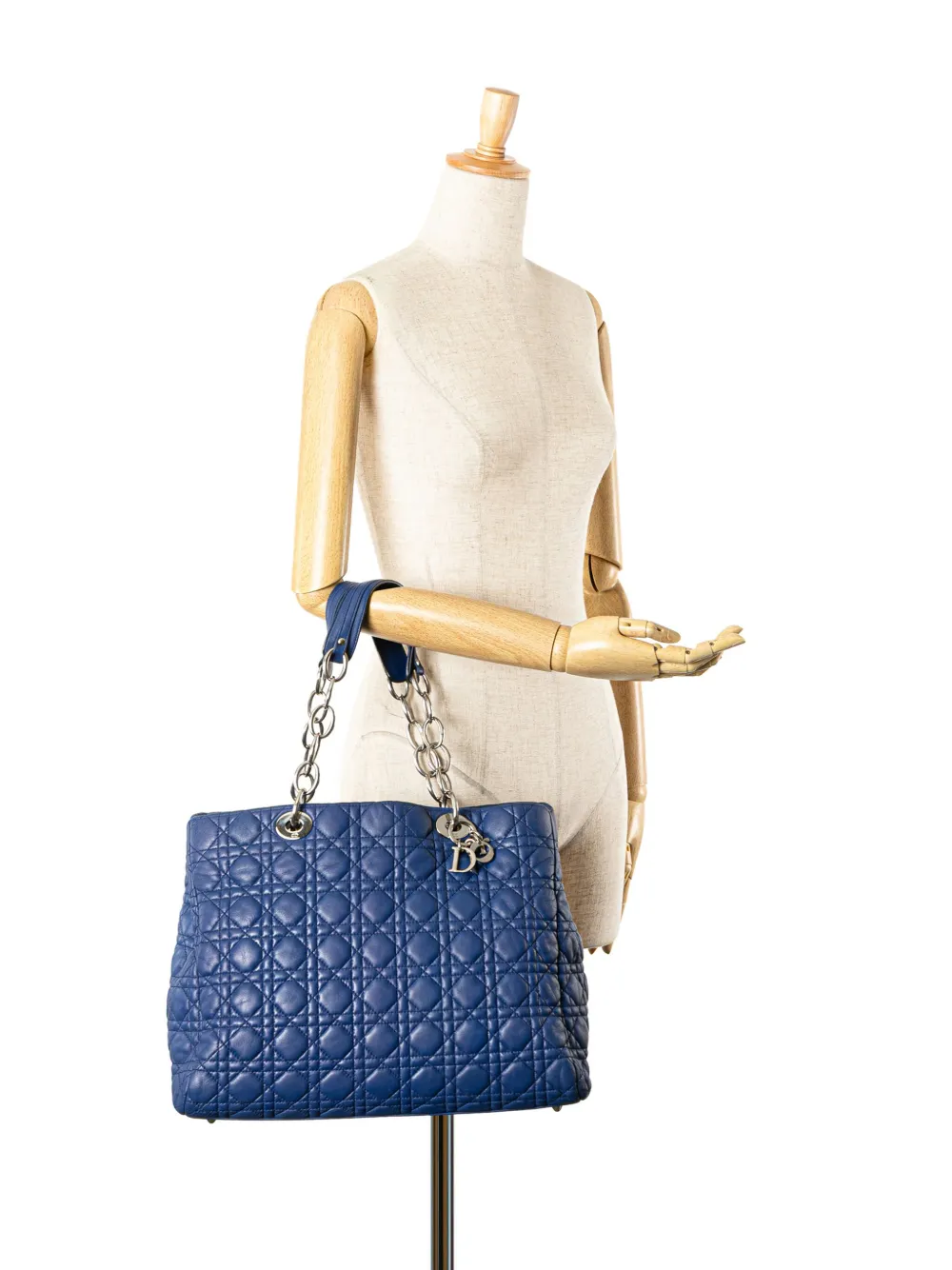 Christian Dior Pre-Owned 2013 Large Lambskin Cannage Soft Lady Dior Shopping tote bag | Pre-Owned | Image 2