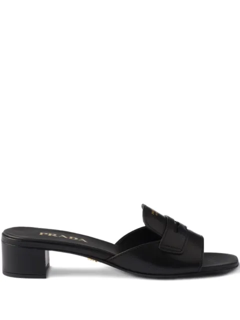 Prada صندل جلد