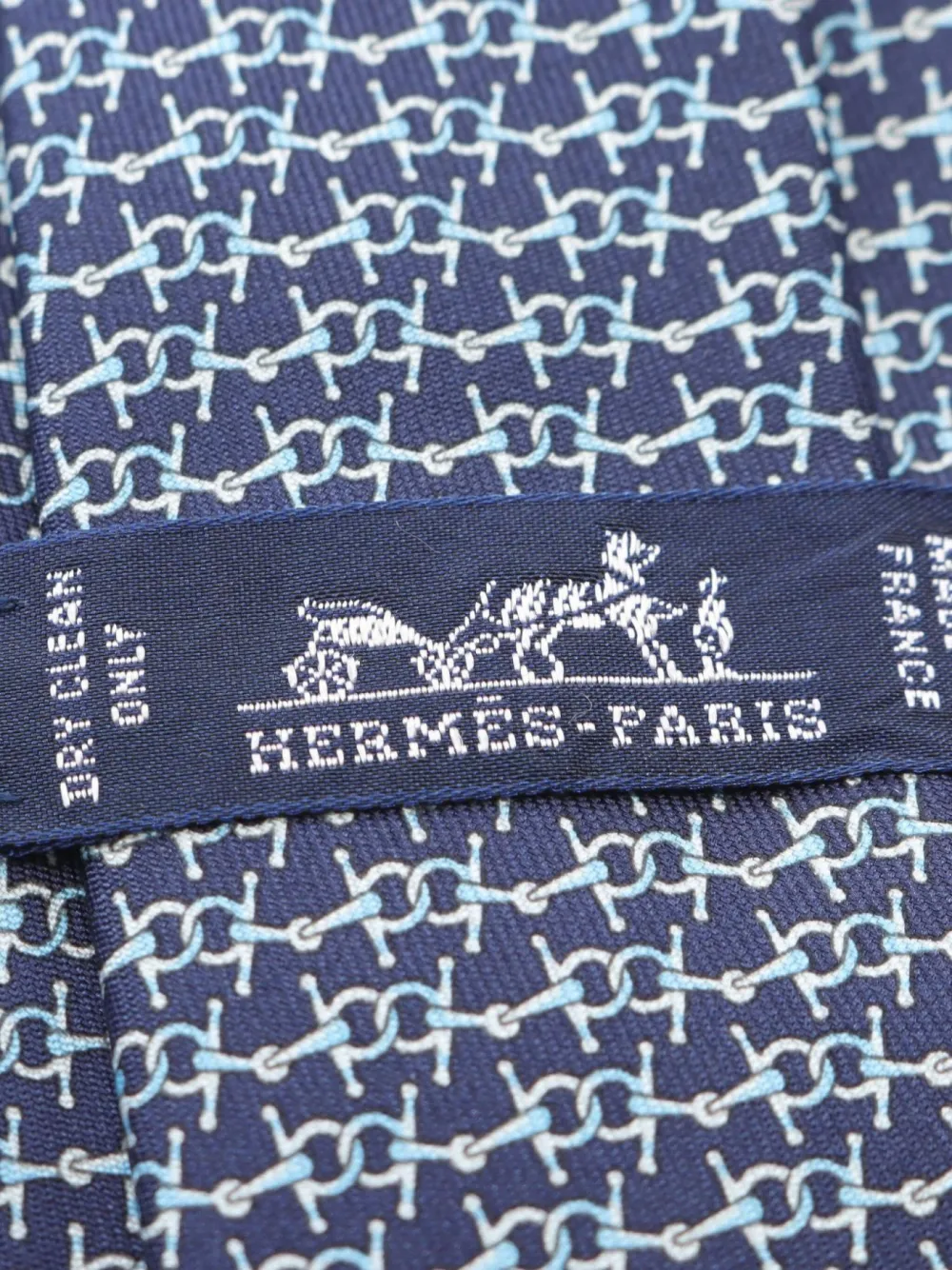 HERMES チェーンパターン ネクタイ HERMES エルメス 赤 チェーンパターン ネクタイ - メルカリ