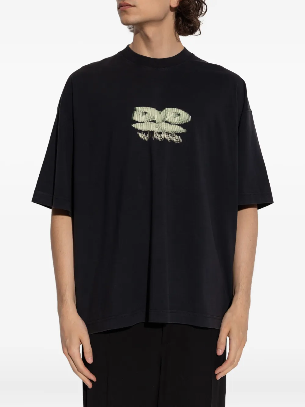 VETEMENTS graphic-print T-shirt | T-Shirts | Image 2