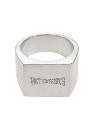 vetements ヴェトモン 22SS ロゴシグネットリング メンズ M VETEMENTS(ヴェトモン) 指輪・リング(メンズ) - 海外通販のBUYMA