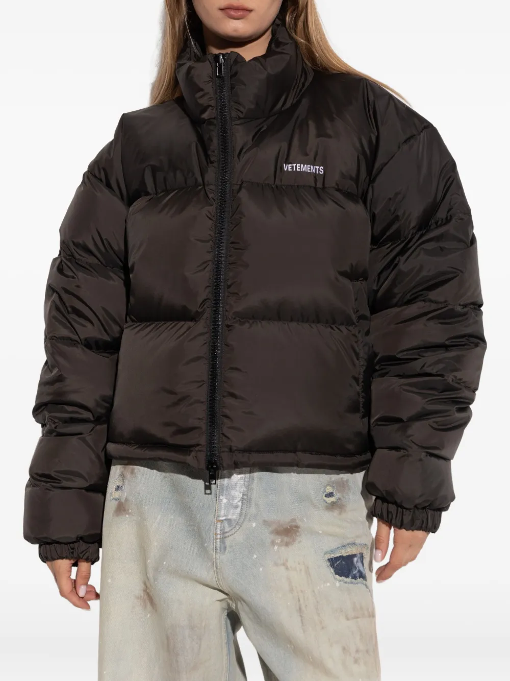 VETEMENTS Donsjack met geborduurd logo Zwart