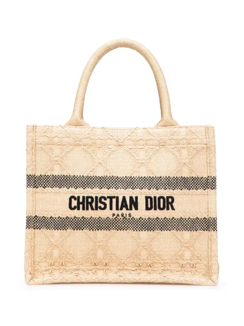 Christian Dior Pre-Owned شنطة عملية 'بوك' صغيرة من ألياف الرافية بخياطة كاناج 2022