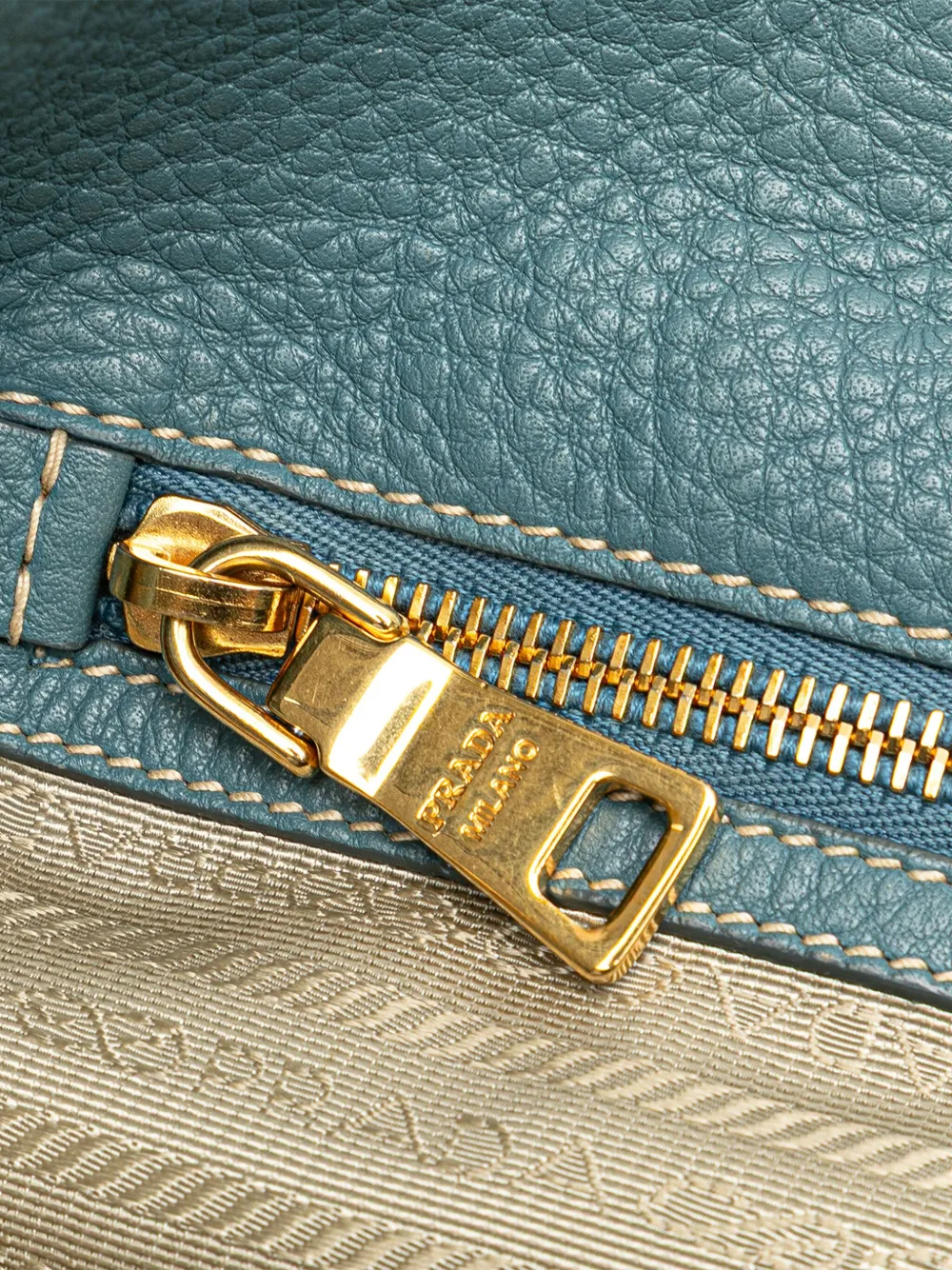 Pre-owned Prada 2000-2025 Vitello Daino Open Convertible Tote Satchel