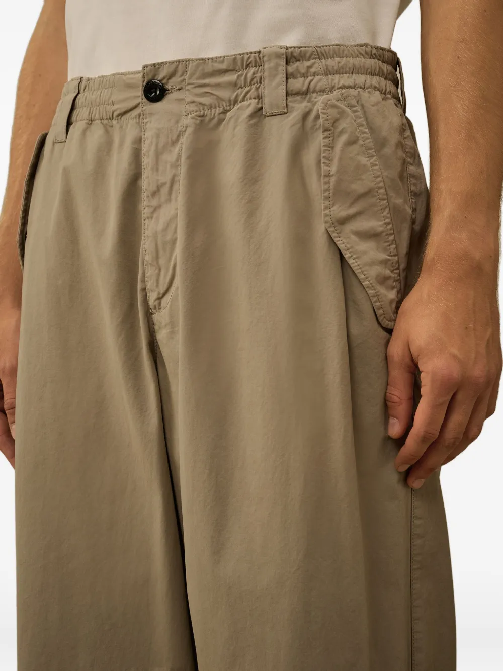 C.P. Company Broek met elastische zak aan de zijkant Grijs