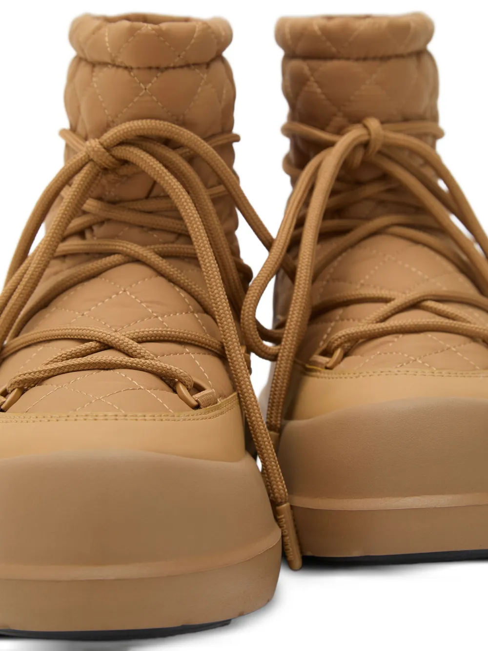Moon Boot Mezzaluna quilted boots Neutrals