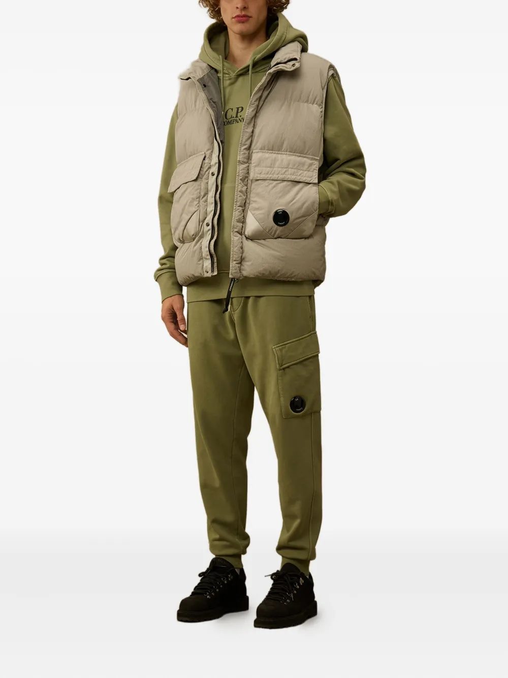 C.P. Company logo-embroidered hoodie Groen