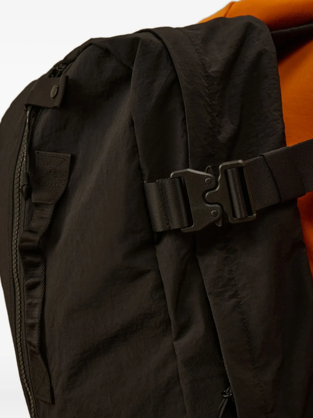 C.p. Company 19cmac121a110188g 999 Black In Black