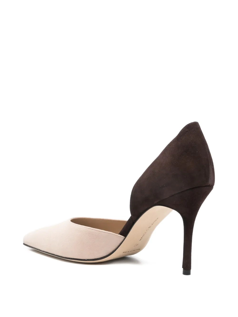 Manolo Blahnik Taylerbinu pumps met puntige neus Beige