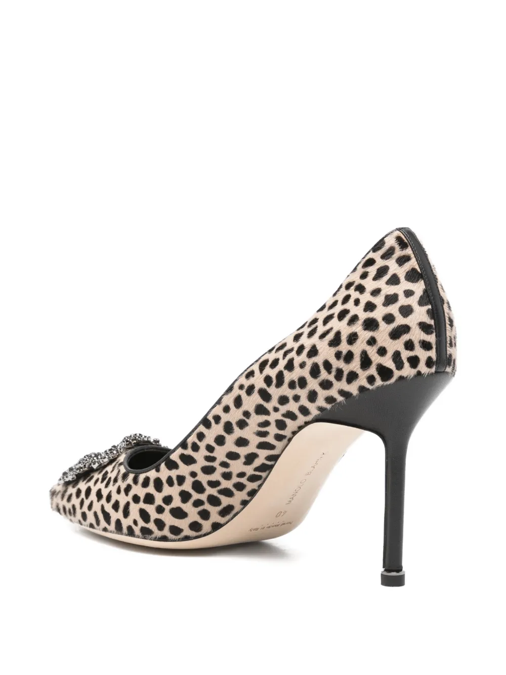 Manolo Blahnik Hangisi pumps Beige