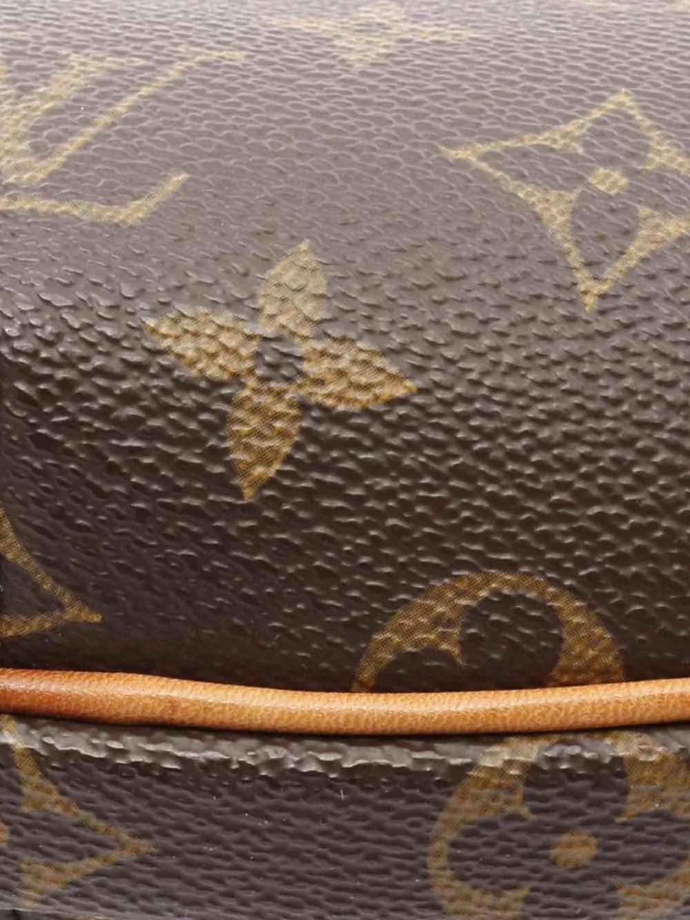 Louis Vuitton Pre-Owned 2004 Monogram Croissant PM hobo bag | Pre-Owned | Image 2