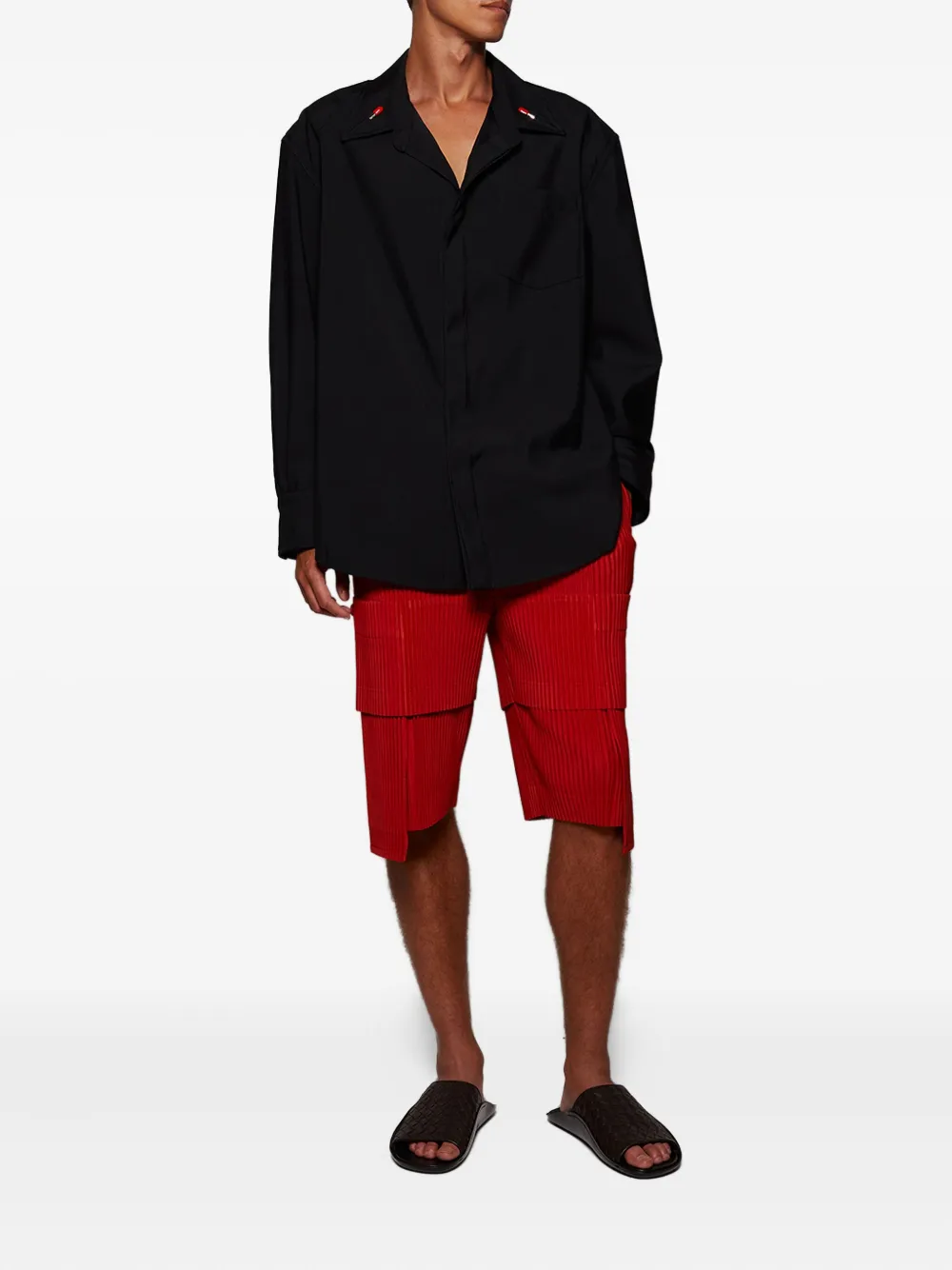Issey Miyake pleated cargo-pocket shorts | Cargo Shorts | Image 2