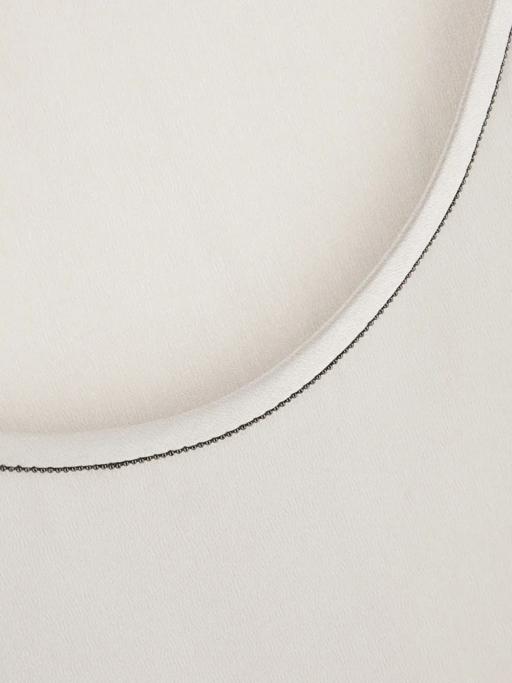 Brunello Cucinelli Satijnen top met verfraaide afwerking Beige